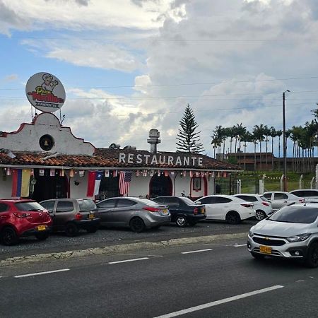 Hotel Solana Glamping Pereira Esterno foto